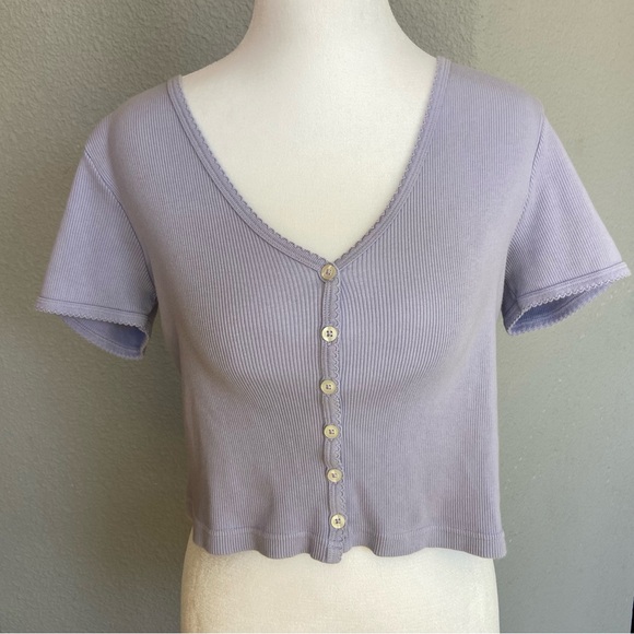 Brandy Melville Lilac Button-Down Top - Picture 1 of 3